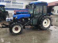 Mezőgazdasági traktor New Holland használt