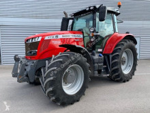 Traktor Massey Ferguson ojazdený