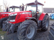 Tractor agrícola Massey Ferguson usado