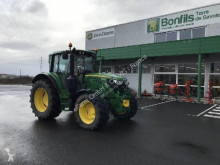 Tractor agrícola John Deere usado