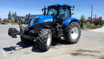 جرار زراعي New Holland مستعمل