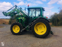 Tractor agrícola John Deere usado