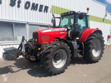 Tracteur agricole Massey Ferguson
