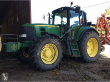 Ciągnik rolniczy John Deere używany