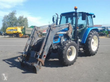 Tractor agrícola New Holland usado