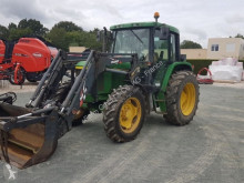 Ciągnik rolniczy John Deere używany