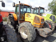 Tracteur agricole Renault