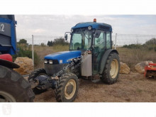 Traktor New Holland ojazdený