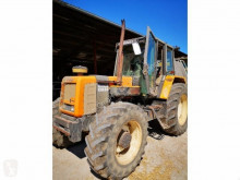 Tractor agrícola Renault usado