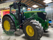 Tractor agrícola John Deere usado