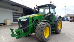 Trattore agricolo John Deere usato