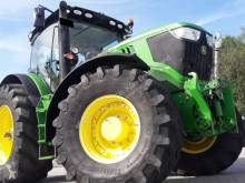 Tractor agrícola John Deere usado