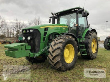 Tractor agrícola John Deere usado