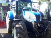 Lantbrukstraktor New Holland begagnad