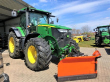 Ciągnik rolniczy John Deere używany