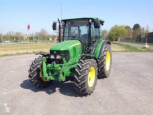 Tractor agrícola John Deere usado