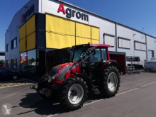 Traktor Valtra ojazdený
