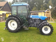 Zemědělský traktor New Holland použitý