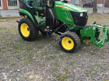 Mezőgazdasági traktor John Deere használt