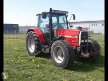 Mezőgazdasági traktor Massey Ferguson használt