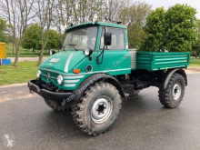 Tracteur agricole Mercedes