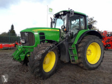 Trattore agricolo John Deere usato