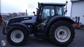 Tractor agrícola Valtra T163 DIRECT usado