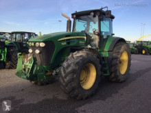 Trattore agricolo John Deere usato