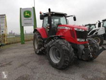 Tracteur agricole Massey Ferguson