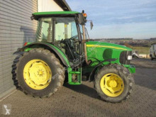 Trattore agricolo John Deere usato