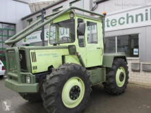 Tracteur agricole Mercedes