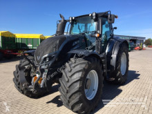 Tractor agrícola Valtra usado