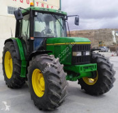 Tracteur agricole John Deere 6400