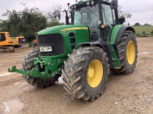 Trattore agricolo John Deere usato