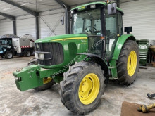 Tractor agrícola John Deere usado