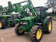 Trattore agricolo John Deere usato