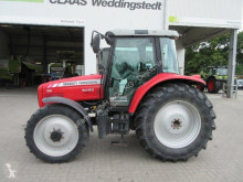 Trattore agricolo Massey Ferguson usato