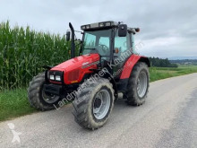 Tractor agrícola Massey Ferguson usado
