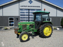 Trattore agricolo John Deere usato
