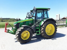 Trattore agricolo John Deere usato