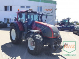 Tractor agrícola Valtra usado