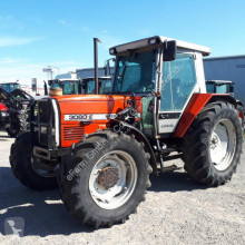 Tracteur agricole Massey Ferguson