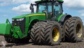 Tractor agrícola John Deere usado