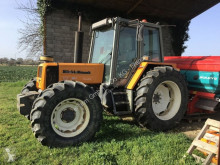 Trattore agricolo Renault