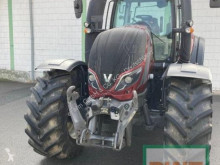 Trattore agricolo Valtra usato