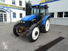 Tractor agrícola New Holland usado