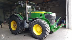 Tractor agrícola John Deere usado