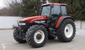 Tracteur agricole New Holland