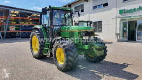Mezőgazdasági traktor John Deere használt