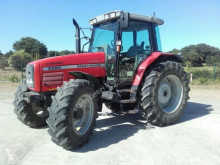 Tractor agrícola Massey Ferguson usado